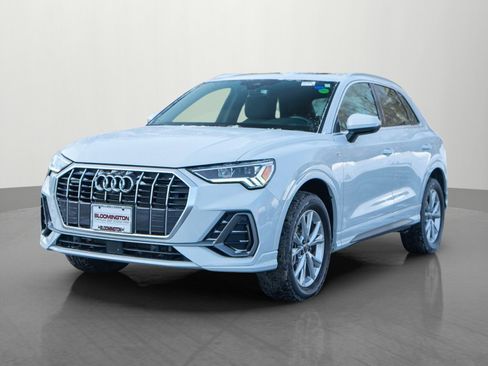 Used 2022 Audi Q3 2.0T Premium Plus image 3