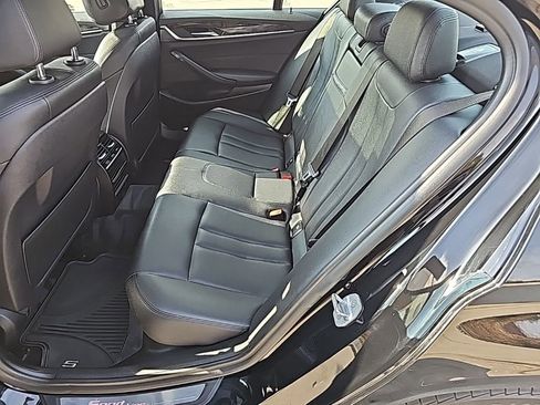 Used 2018 BMW 530i xDrive w/ Premium Package image 19