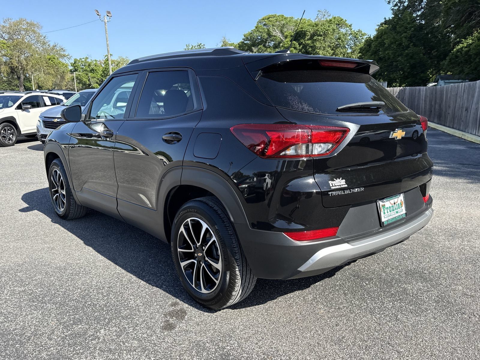Used 2024 Chevrolet TrailBlazer LT FWD image 3