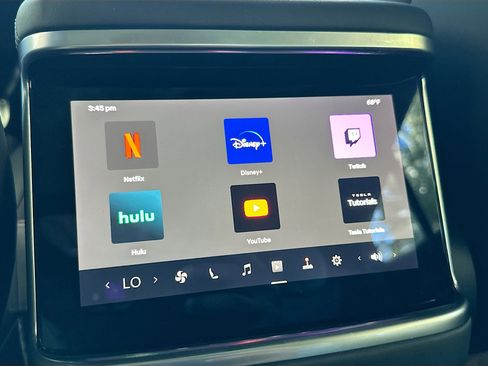 Used 2022 Tesla Model S Plaid image 26