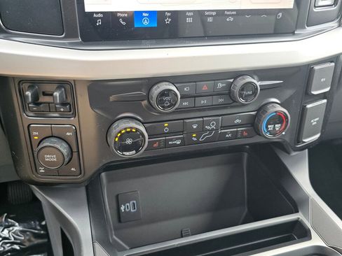 New 2026 Ford F350 XLT w/ XLT Premium Package AWD/4WD image 23
