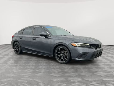 Certified 2022 Honda Civic Sport Touring image 1