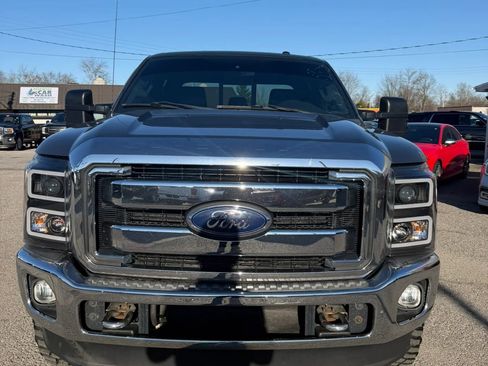 Used 2012 Ford F250 Lariat w/ Chrome Pkg image 3