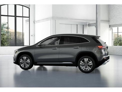 New 2026 Mercedes-Benz GLA 250 4MATIC image 32