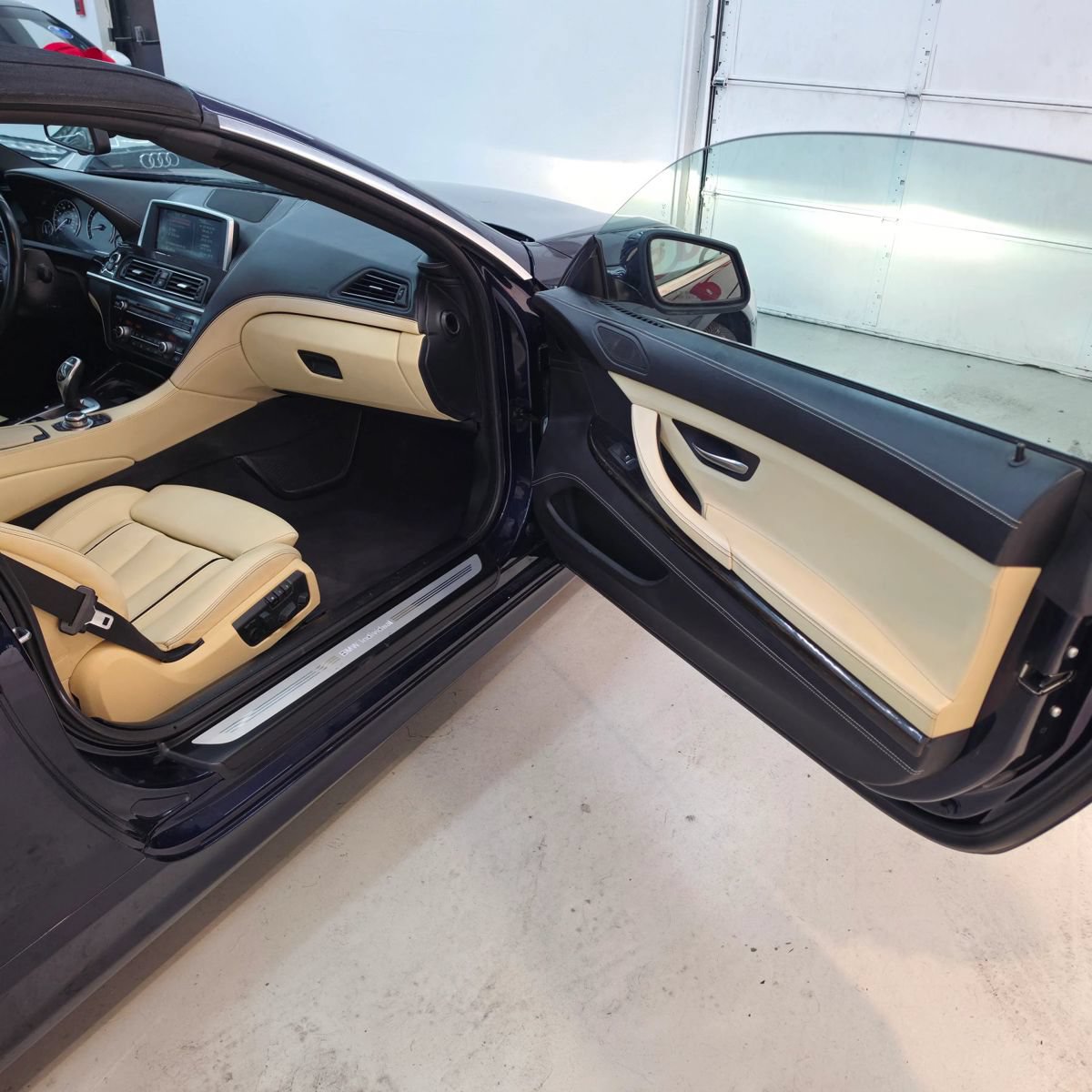 Used 2014 BMW 640i Convertible RWD image 23