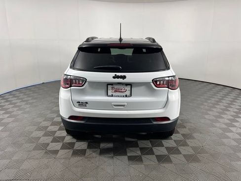 Used 2023 Jeep Compass Latitude w/ Convenience Group AWD/4WD image 6