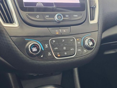 Used 2024 Chevrolet Malibu LT FWD image 28