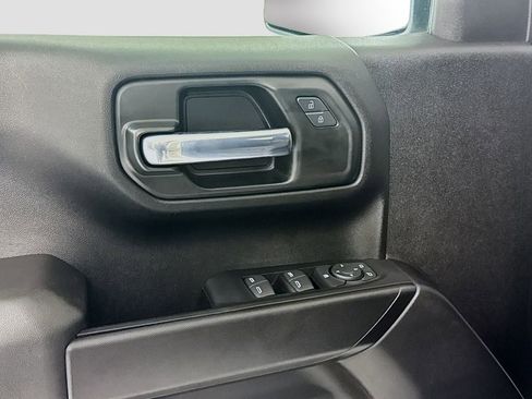 Used 2022 Chevrolet Silverado 1500 Custom image 16
