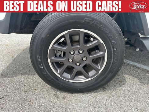 Used 2021 Jeep Gladiator Overland AWD/4WD image 34
