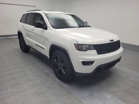 Used 2019 Jeep Grand Cherokee Laredo image 13
