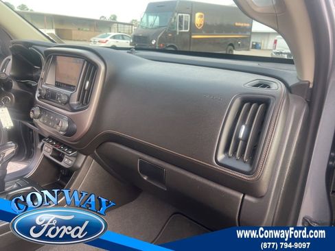 Used 2022 GMC Canyon AT4 w/ Driver Alert Package image 33