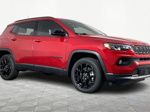 New 2026 Jeep Compass Latitude image 3