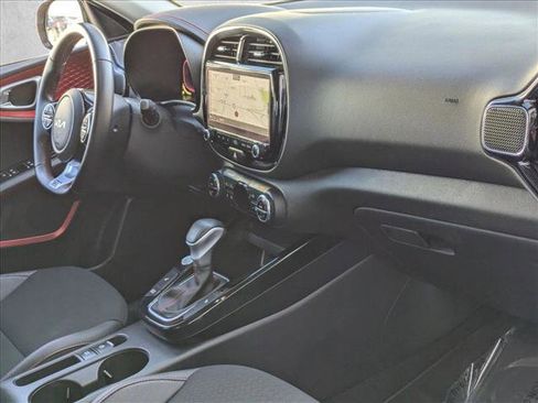Used 2023 Kia Soul GT-Line w/ GT-Line Technology Package image 20