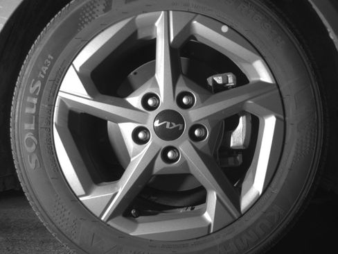Used 2025 Kia K4 FWD image 13