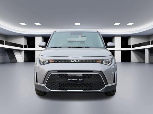 Certified 2025 Kia Soul LX FWD image 9
