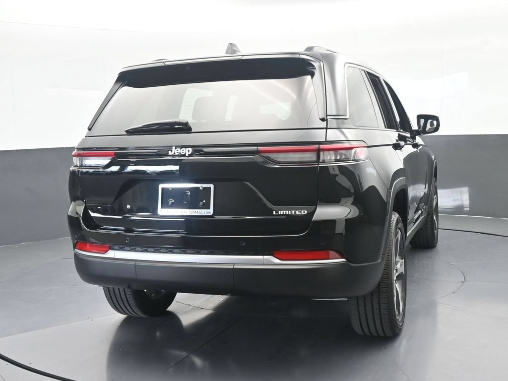 Used 2026 Jeep Grand Cherokee Limited RWD image 5