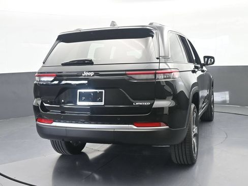Used 2026 Jeep Grand Cherokee Limited RWD image 5