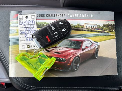 Used 2023 Dodge Challenger R/T image 33
