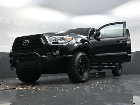 Used 2023 Toyota Tacoma SR image 23