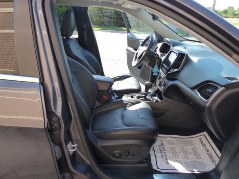 Used 2021 Jeep Cherokee Limited AWD/4WD image 48