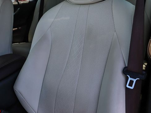 Used 2021 Toyota Mirai RWD image 35