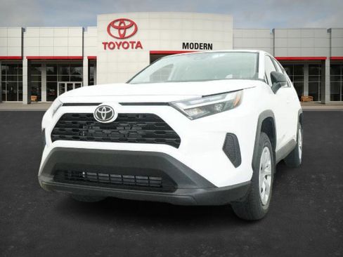 New 2025 Toyota RAV4 LE image 4
