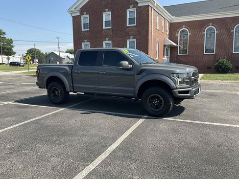 Used 2018 Ford F150 Raptor w/ Equipment Group 802A Luxury AWD/4WD image 2