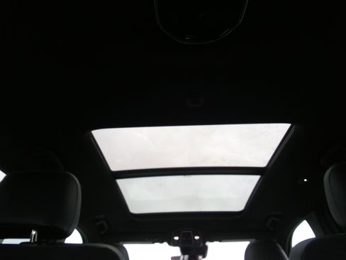 New 2026 Jeep Grand Cherokee L Limited AWD/4WD image 11