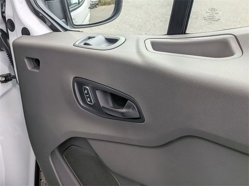 New 2026 Ford Transit 250 148 Medium Roof w/ Load Area Protection Package image 29