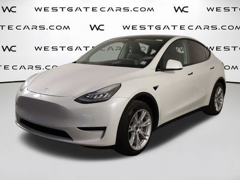 Used 2021 Tesla Model Y 2WD image 1