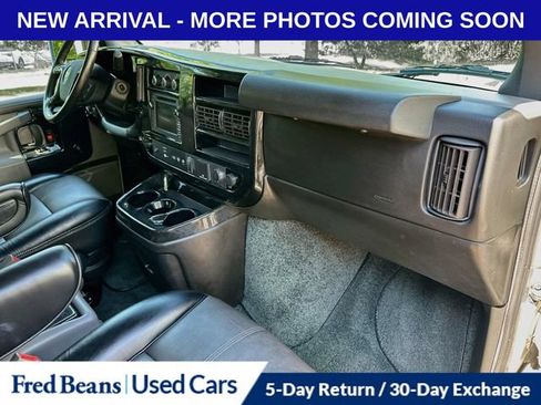 Used 2018 Chevrolet Express 2500 w/ Enhanced Convenience Package RWD image 37