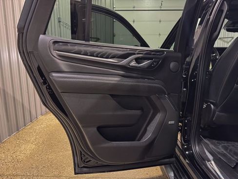 Used 2023 GMC Yukon Denali w/ Advanced Technology Package image 21