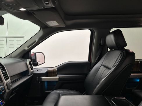 Used 2020 Ford F150 Lariat RWD image 30