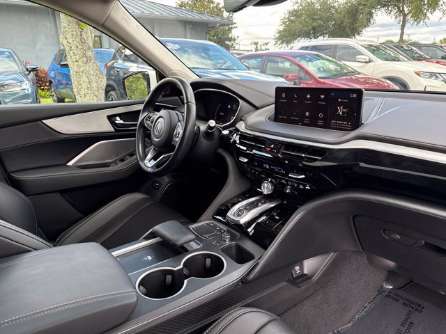 Used 2023 Acura MDX w/ Technology Package FWD image 11