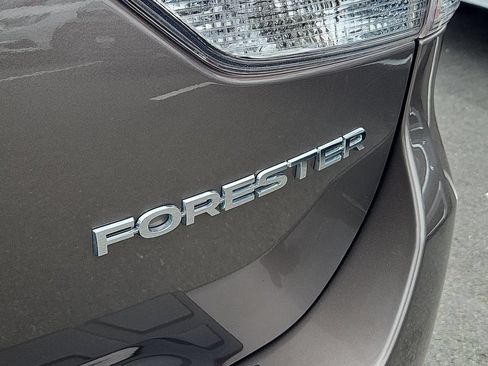 Used 2024 Subaru Forester Premium AWD/4WD image 12