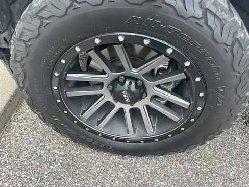 Used 2019 Ford F150 Lariat w/ Equipment Group 502A Luxury AWD/4WD image 45