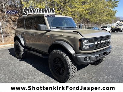 New 2025 Ford Bronco Badlands w/ Sasquatch Package