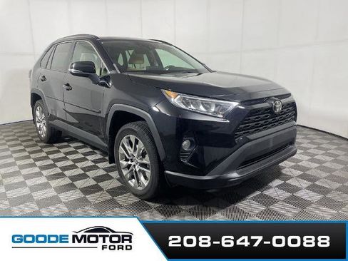 Used 2021 Toyota RAV4 XLE Premium AWD/4WD image 2