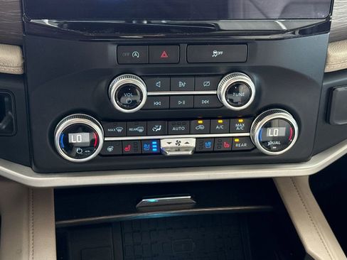 Used 2024 Ford Expedition Max Limited image 34