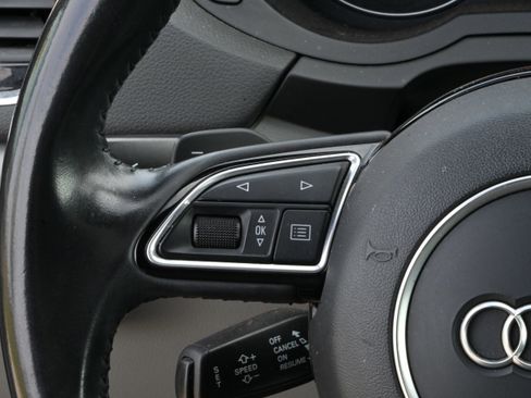 Used 2018 Audi Q3 2.0T Premium w/ Convenience Package image 31