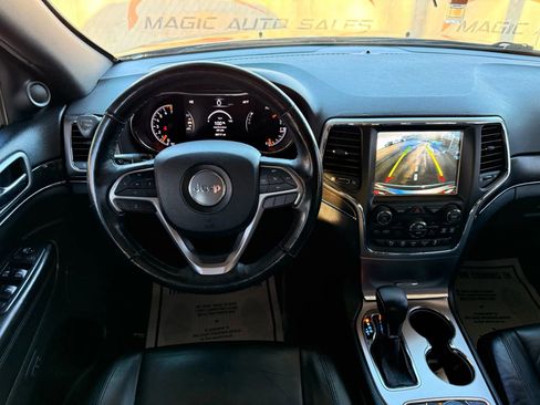 Used 2018 Jeep Grand Cherokee Limited image 32