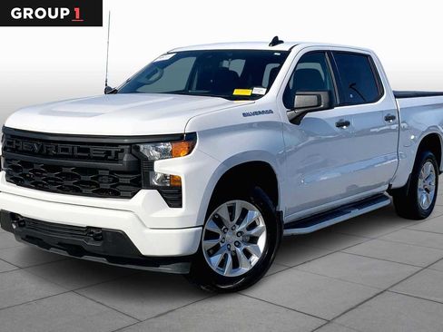 Used 2023 Chevrolet Silverado 1500 Custom image 1