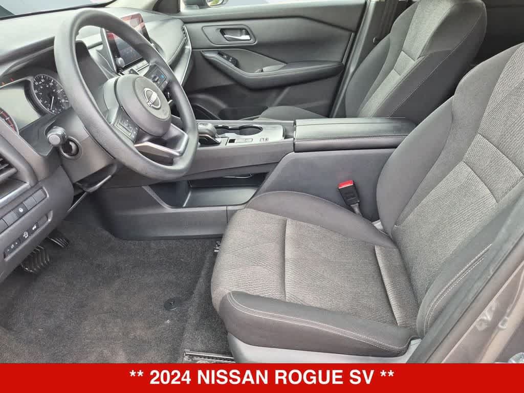 Used 2024 Nissan Rogue SV FWD image 15