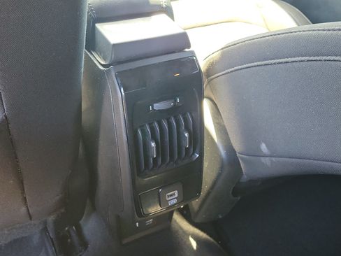 Used 2024 Jeep Compass Sport AWD/4WD image 15