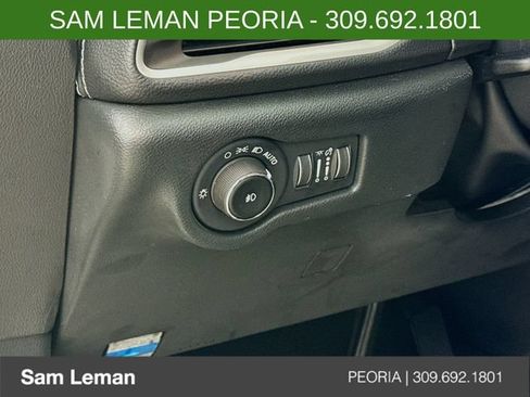 New 2026 Chrysler Pacifica Select w/ S Appearance Package FWD image 10