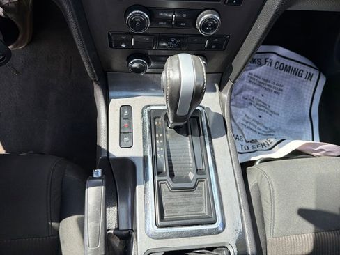 Used 2014 Ford Mustang Convertible RWD image 27