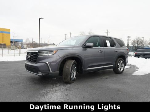 Used 2024 Honda Pilot EX-L image 17