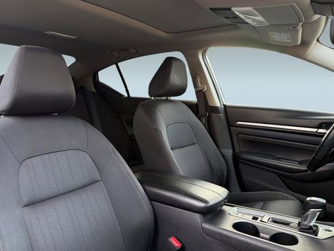 Used 2019 Nissan Altima 2.5 SV image 30