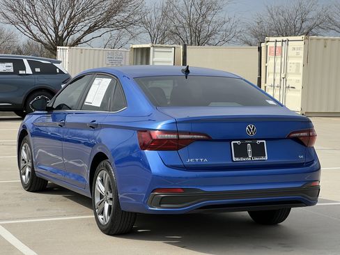 Used 2022 Volkswagen Jetta SE image 7