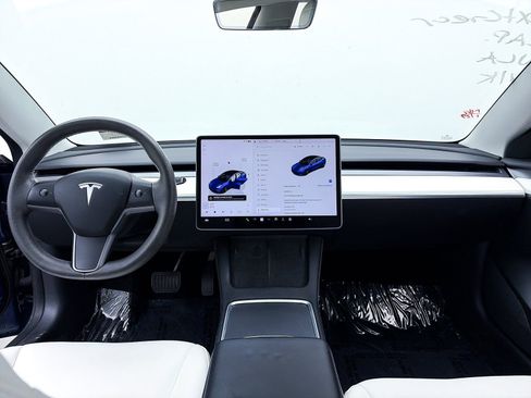 Used 2022 Tesla Model 3 Standard Range image 24